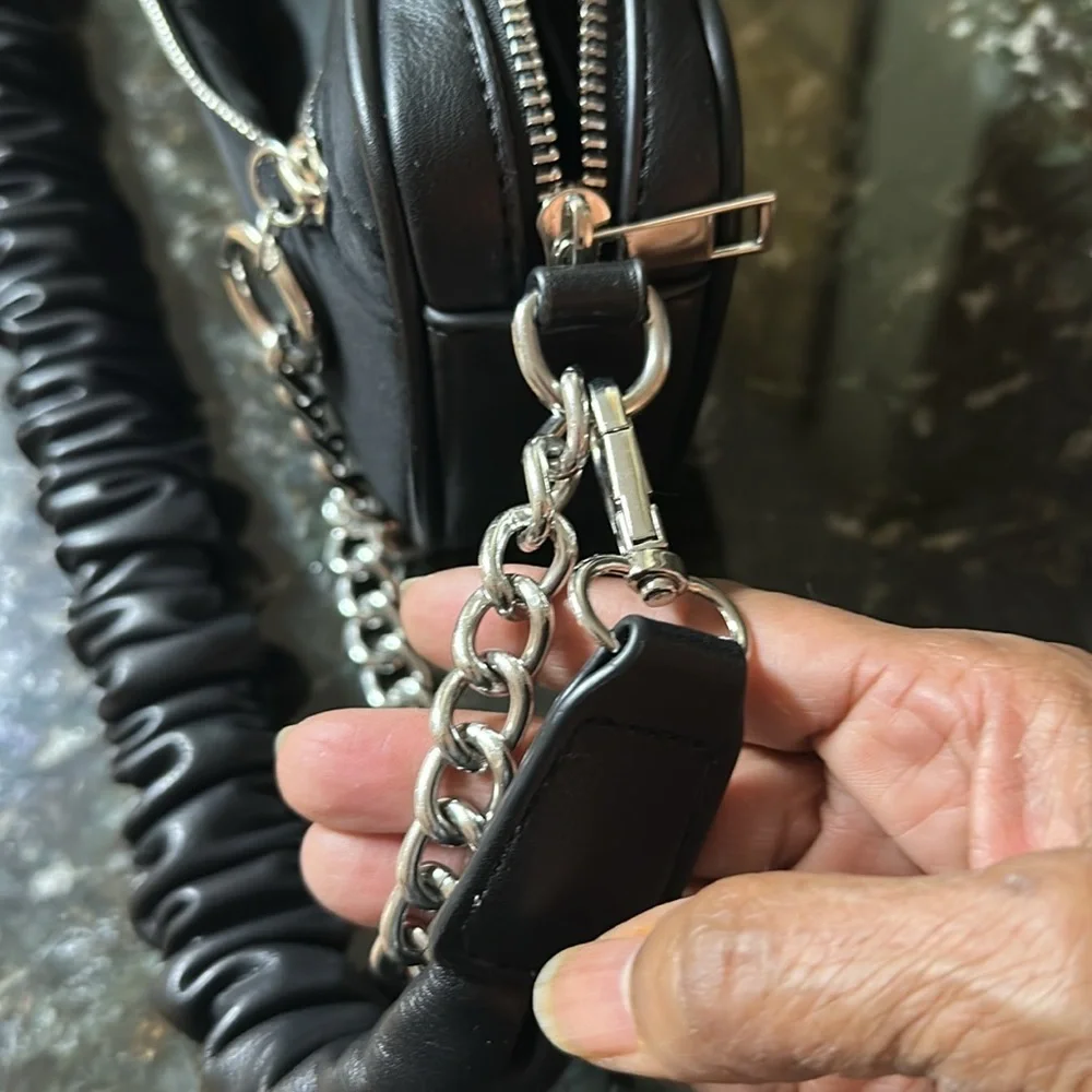 AKIRA Black Asymmetrical Chained Ruffle Shoulder Bag - Picture 10 of 12